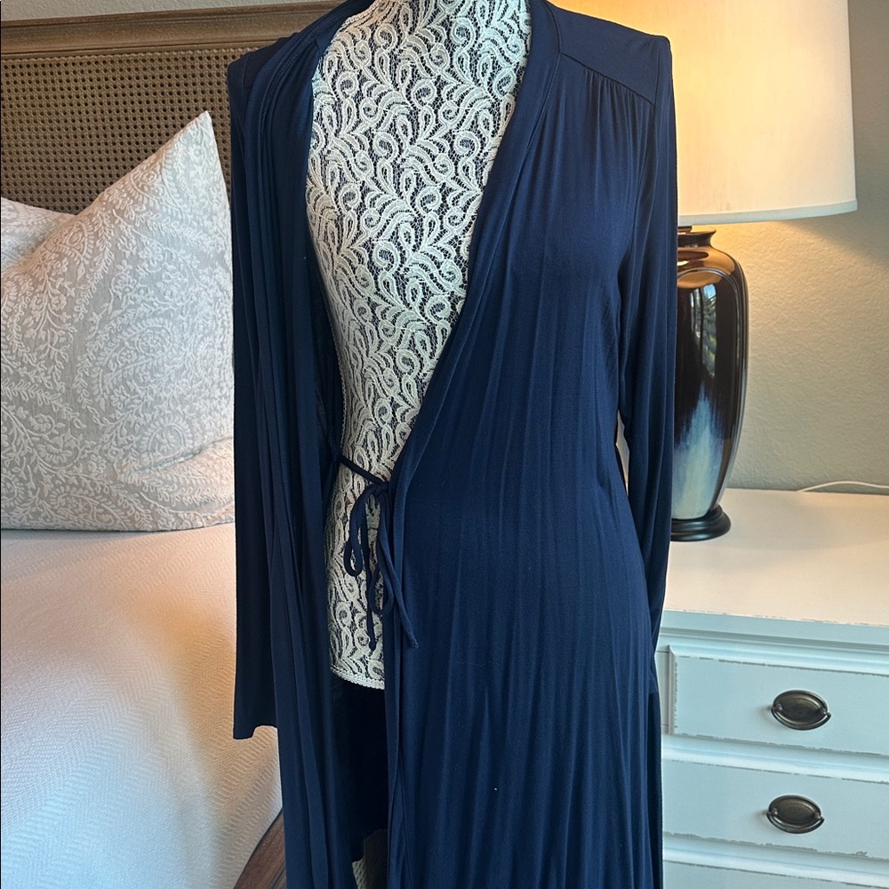 A Pea In The Pod Belted Maternity Robe In Navy - Picture 8 of 9